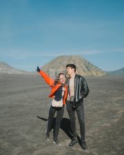 Paket Prewedding Bromo - Trippi.id - Order Paket Prewedding di Gunung Bromo