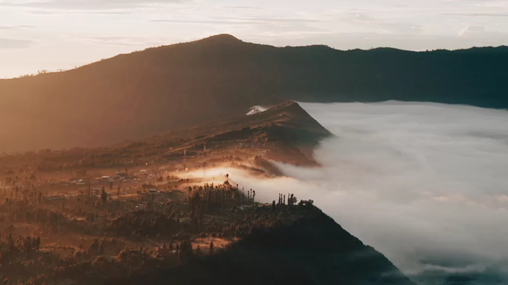 Bukit Kingkong di Gunung Bromo - Trippi.id