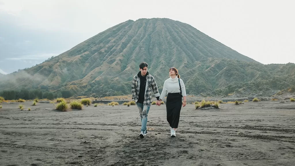 Gunung Batok di Kawasan Taman Wisata Gunung Bromo