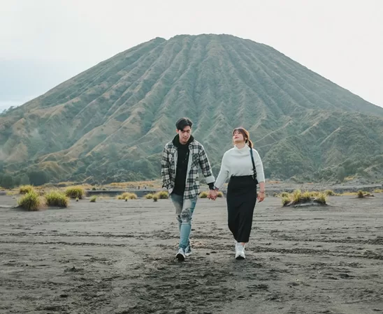 Gunung Batok di Kawasan Taman Wisata Gunung Bromo