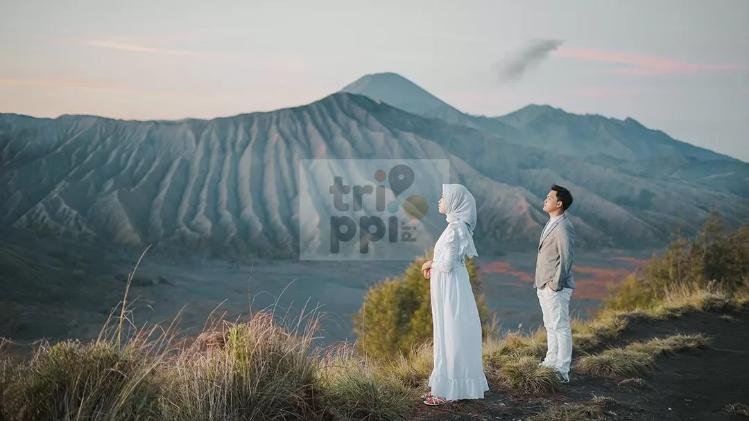 Latar Belakang Puncak Gunung Bromo View Dari Bukit Dingklik - Trippi.id