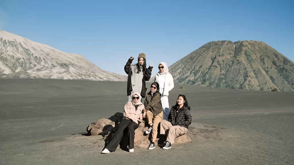 Waktu Terbaik Berkunjung ke Gunung Bromo Saat Sunrise atau Sunset - Trippi.id